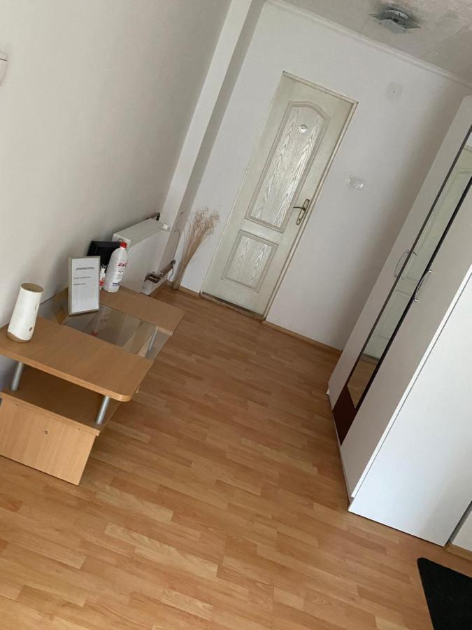 Apartmani Petra Novi Sad Buitenkant foto